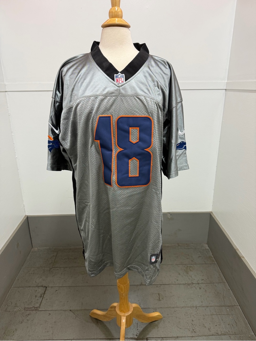 🔥🚨Vintage Peyton Manning Denver Broncos Jersey Nike Gray Black Field Rare! 56